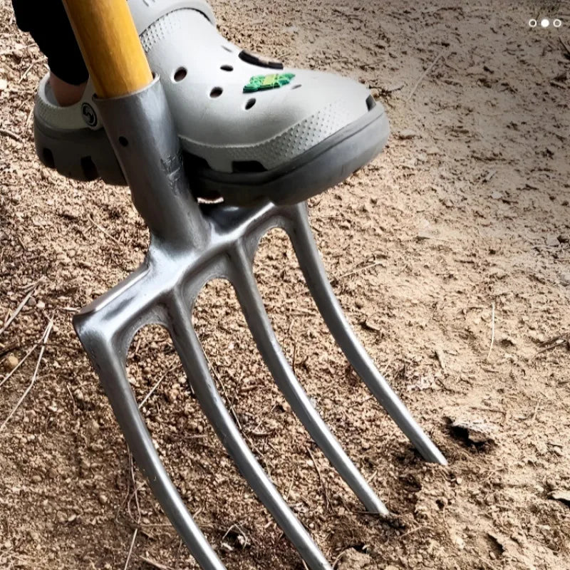 Garfo Com 4 Dentes de Aço