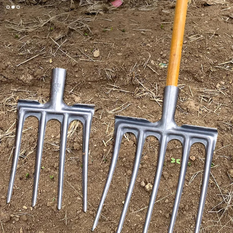 Garfo Com 4 Dentes de Aço